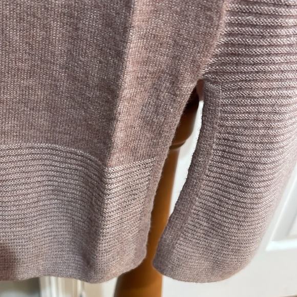 Mossimo sweater dress tunic short boat neck lavender Side vents women’s size M - Picture 3 of 8